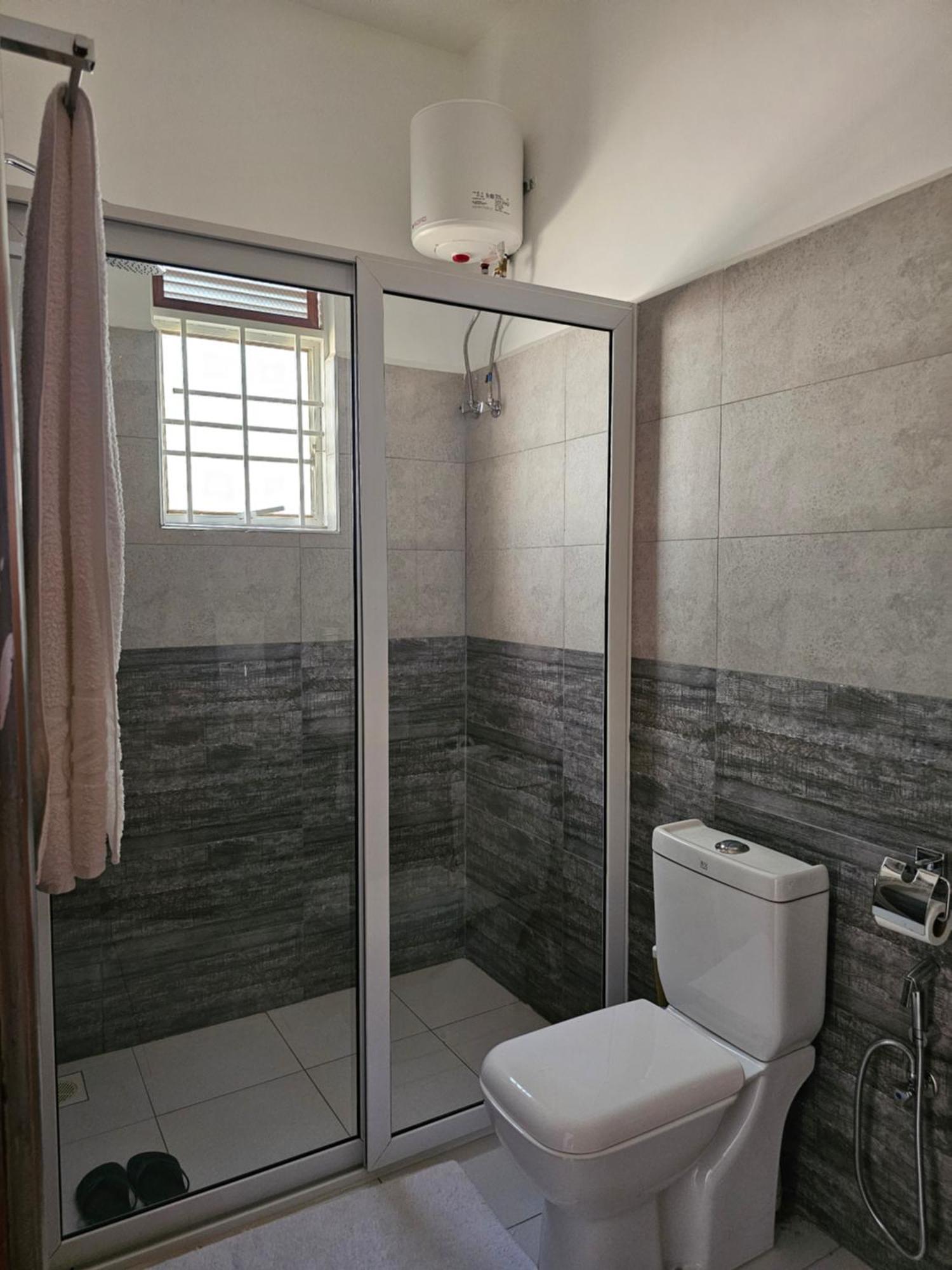 Alsander Homes Raspberry Kampala Esterno foto